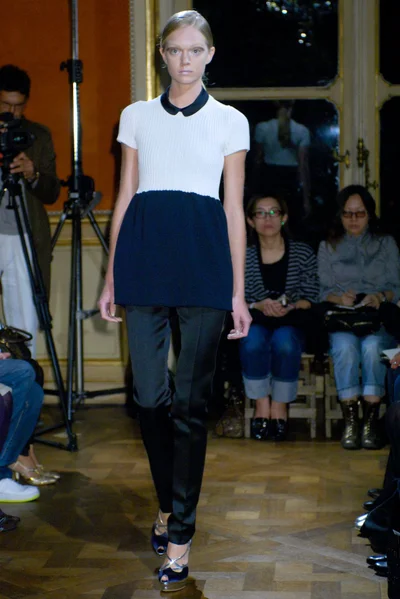 Look 12
